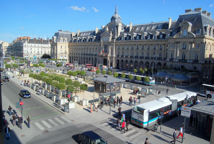 Immobilier entreprise à Rennes : quel quartier choisir pour implanter un commerce ?